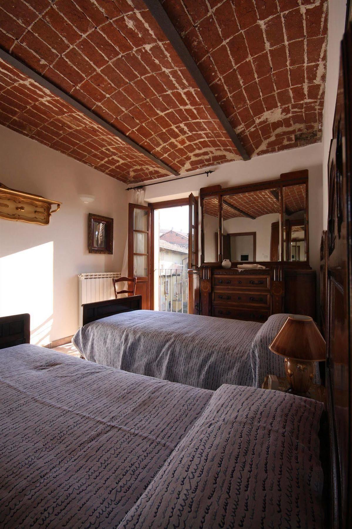 Relais San Desiderio Bed & Breakfast Calliano  Exterior photo
